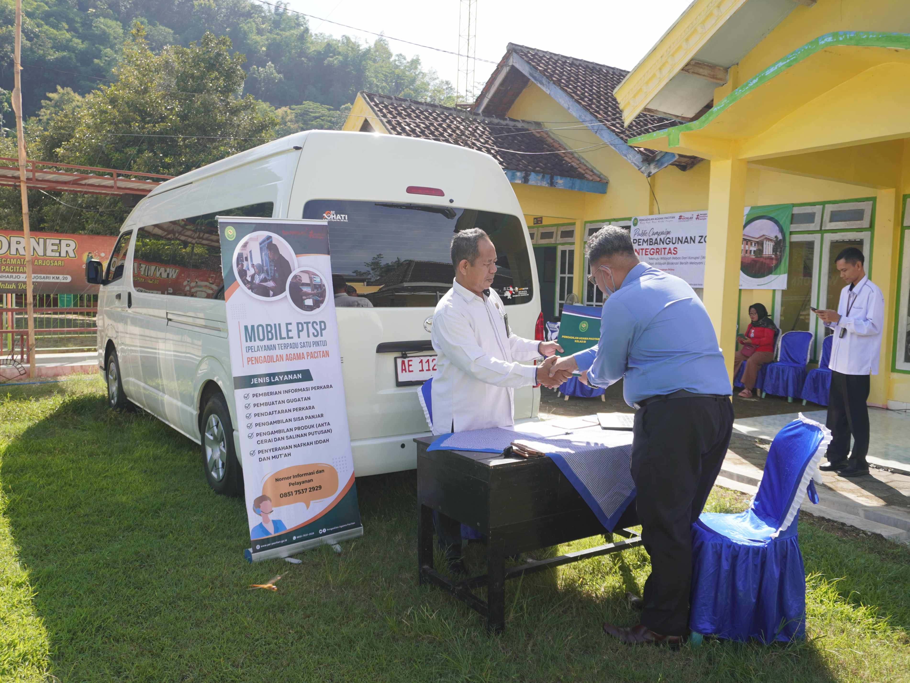 8b0f017b 436d 4d5e 9b3e bcc44f427b30