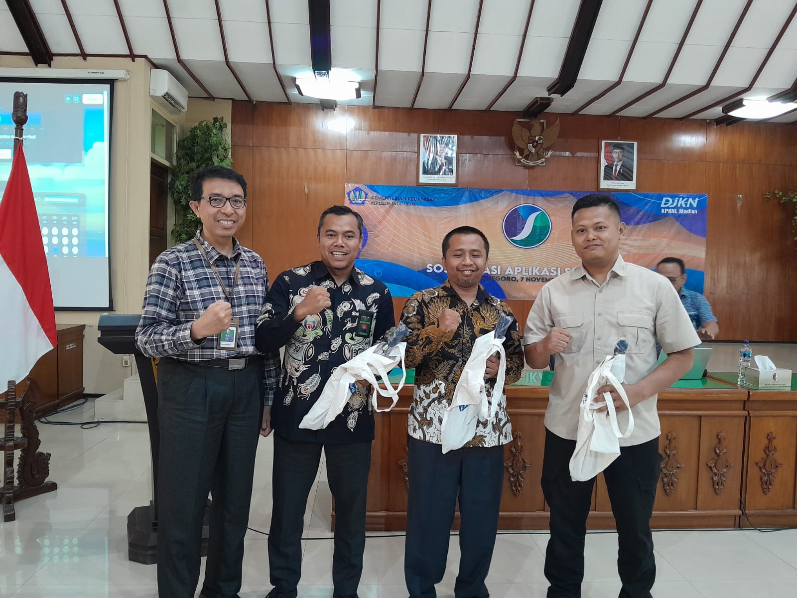 WhatsApp Image 2024-11-07 at 11.45.27.jpeg