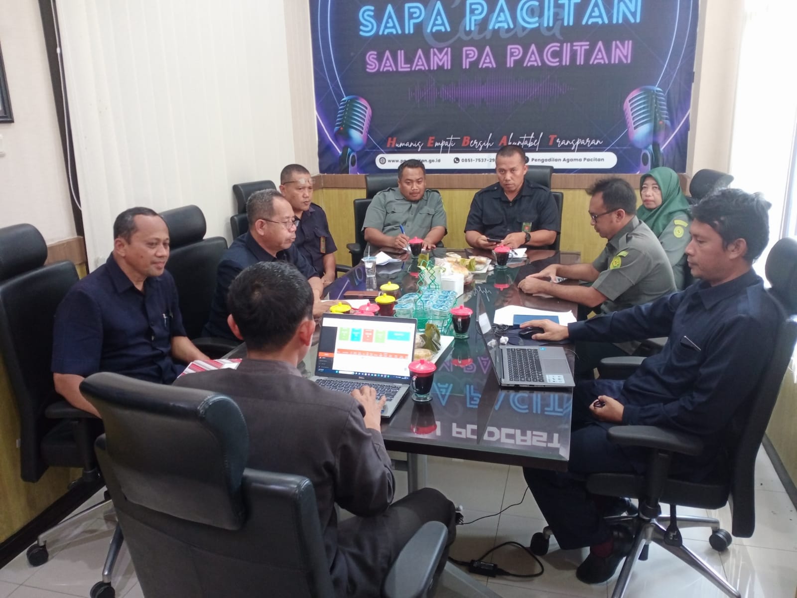 rapat pimpinan 1